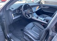 Audi Q8 SUV / Terénní 3,0 l 250 kw