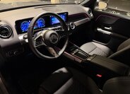 Mercedes-Benz EQB 13
