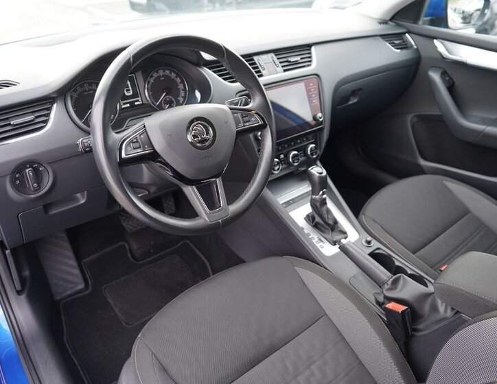 Škoda Octavia 16