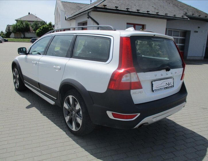 Volvo XC70 3