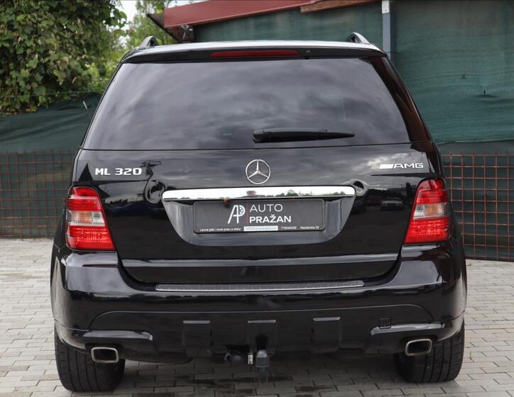 Mercedes-Benz Třídy M 5