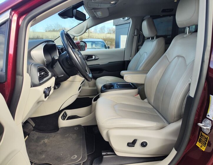 Chrysler Pacifica MPV 3,6 l 214 kw