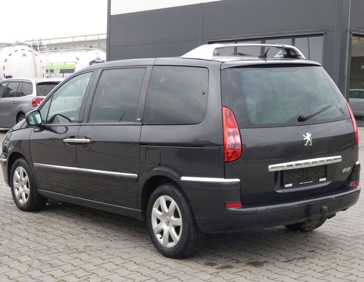 Peugeot 807 6