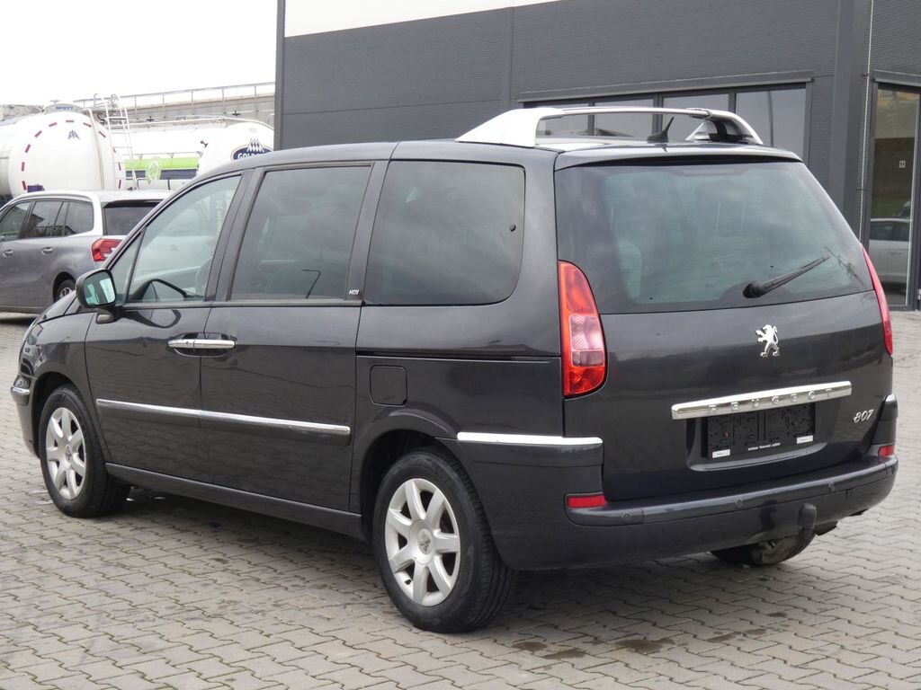 Peugeot 807