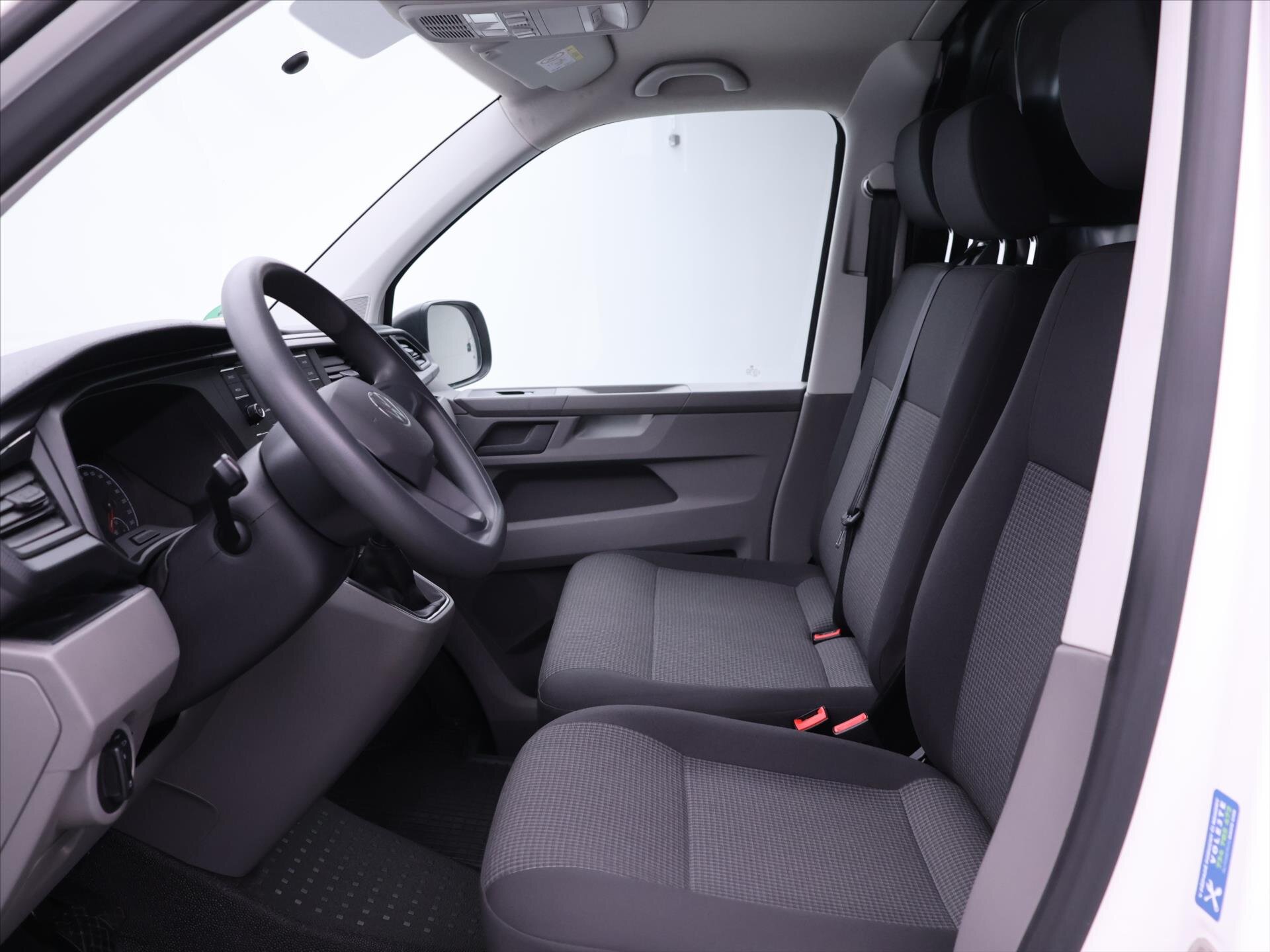 Volkswagen Transporter Skříň 2,0 l 66 kw