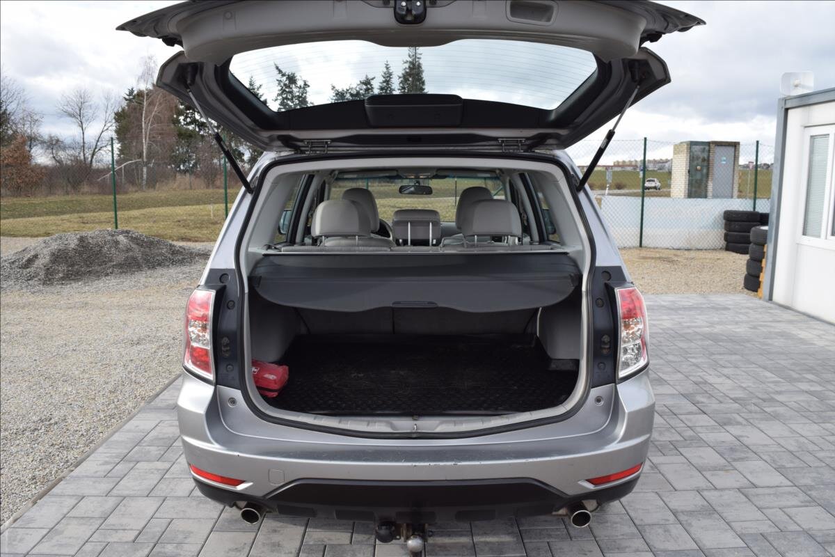 Subaru Forester SUV 2,0 l 110 kw