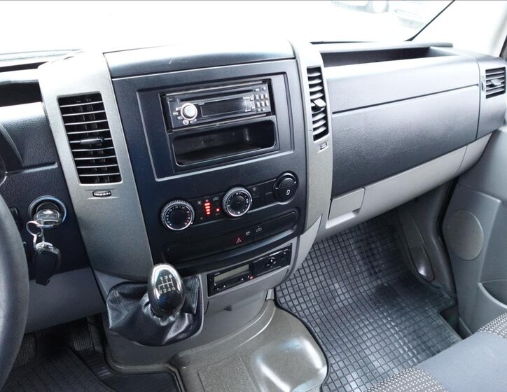 Mercedes-Benz Sprinter Sklápěč 2,1 l 95 kw