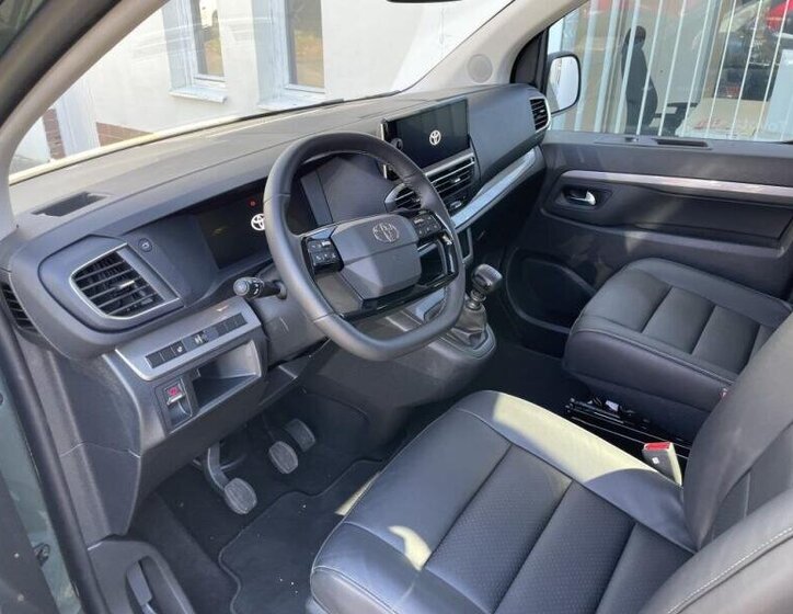 Toyota ProAce Verso MPV 2,0 l 106 kw
