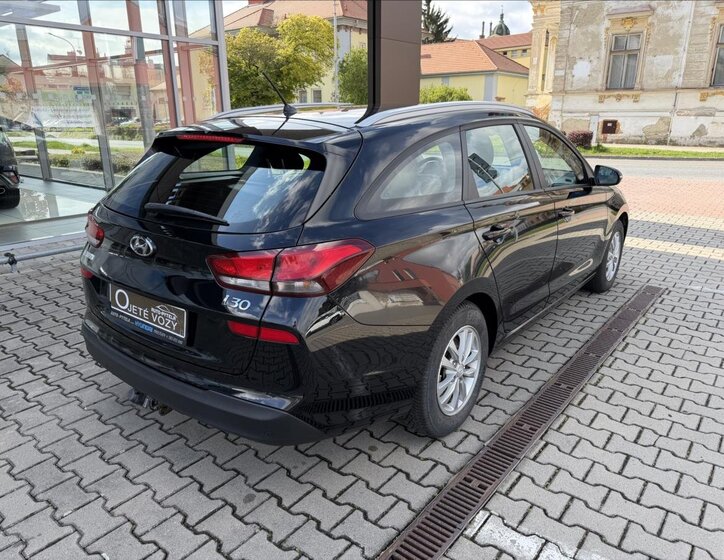 Hyundai i30 Kombi 1,4 l 103 kw