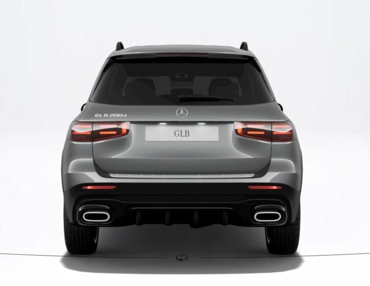 Mercedes-Benz GLB 5