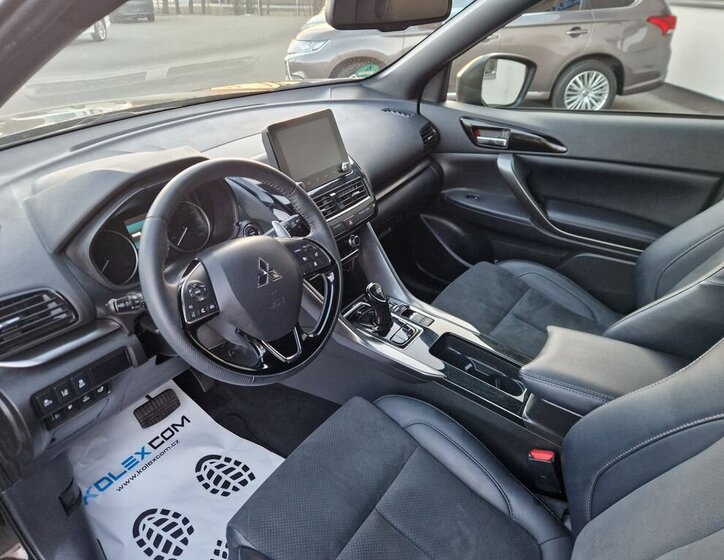 Mitsubishi Ostatní SUV / Terénní 2,4 l 138 kw