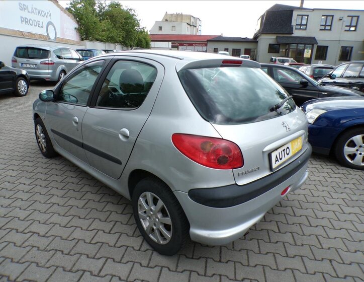 Peugeot 206 Hatchback 1,4 l 65 kw