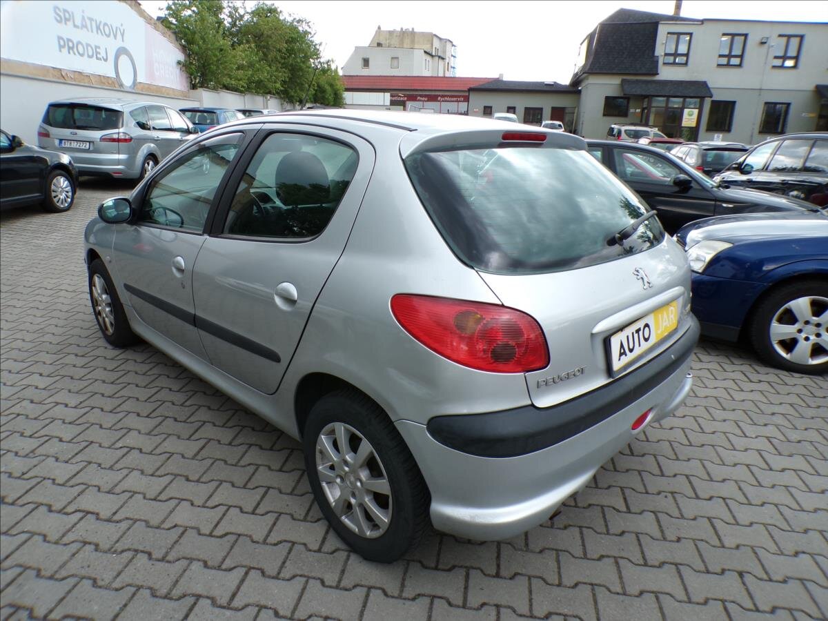 Peugeot 206 Hatchback 1,4 l 65 kw