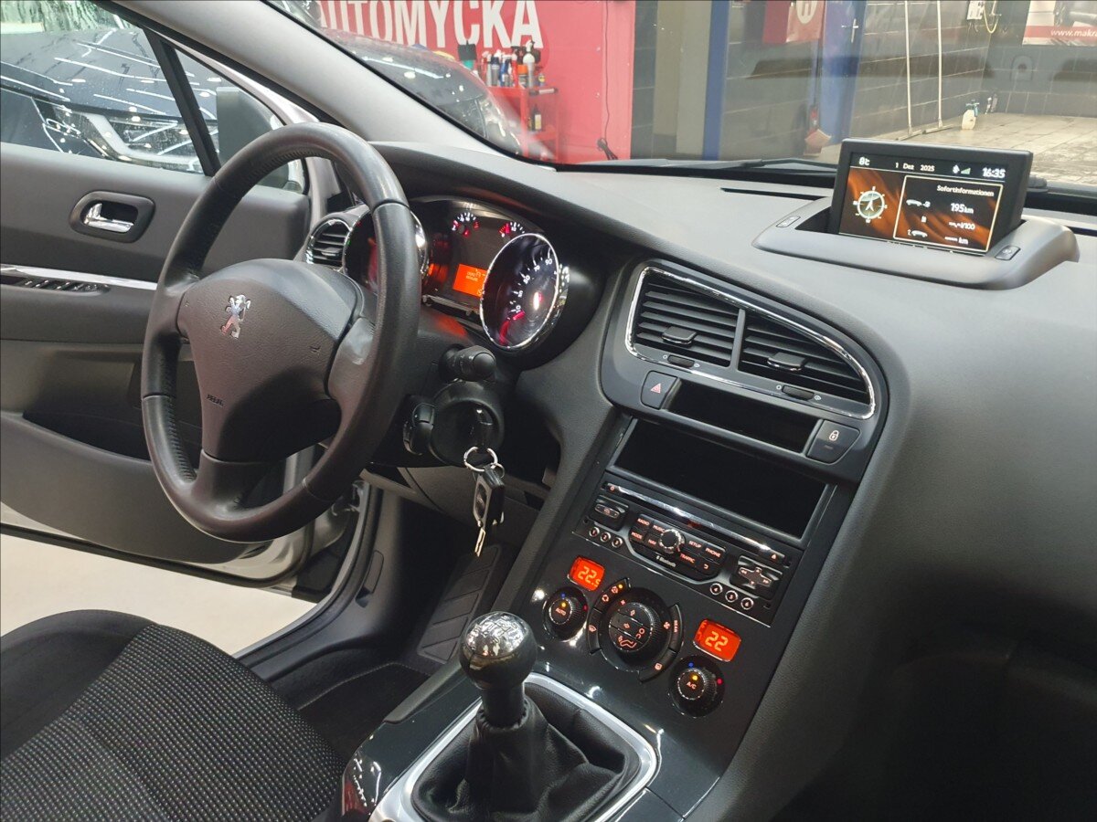 Peugeot 5008 MPV 1,6 l 88 kw