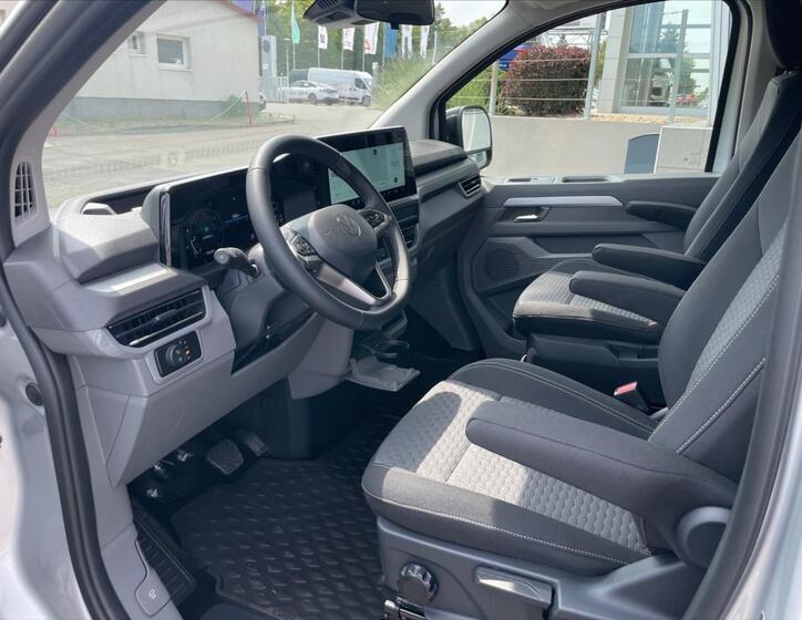 Volkswagen Caravelle 5