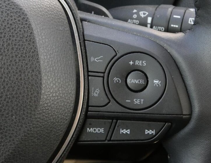 Toyota RAV4 SUV / Terénní 2,5 l 131 kw