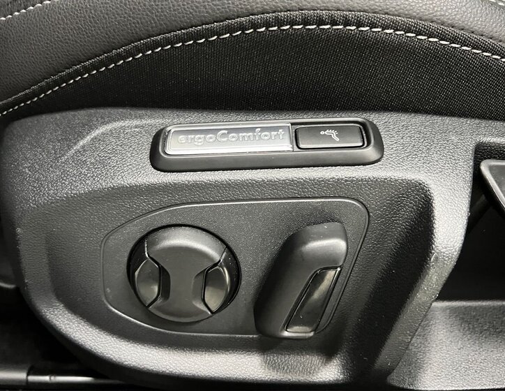 Volkswagen Arteon Liftback 2,0 l 206 kw