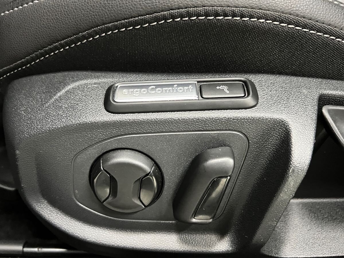 Volkswagen Arteon Liftback 2,0 l 206 kw