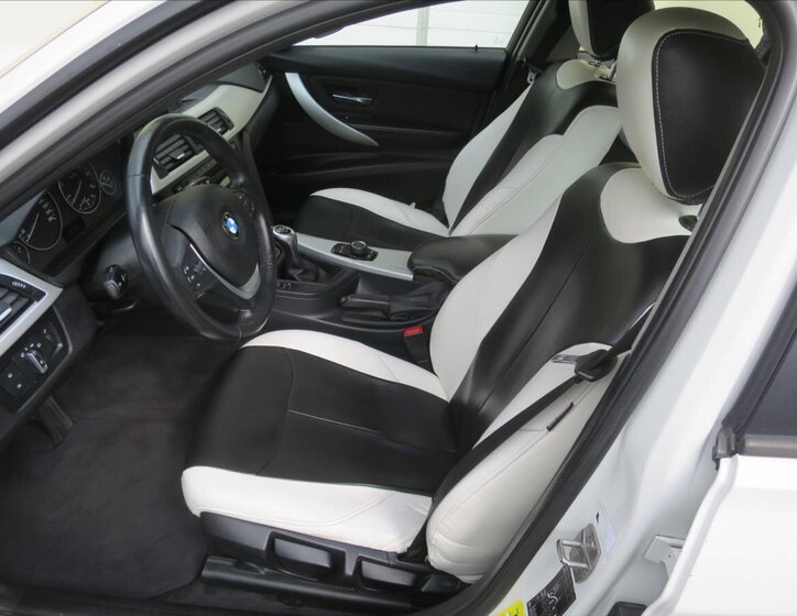 BMW Řada 3 Sedan 2,0 l 85 kw