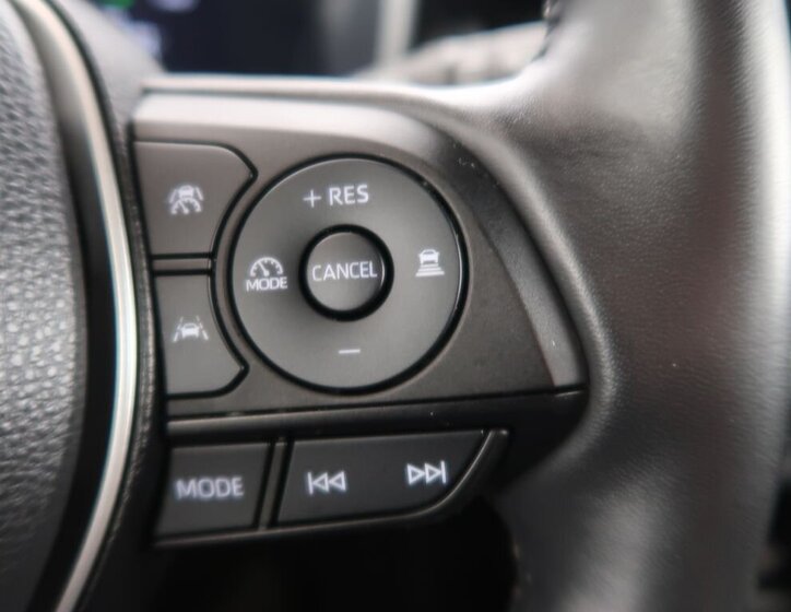 Toyota Corolla Cross Hatchback 2,0 l 112 kw