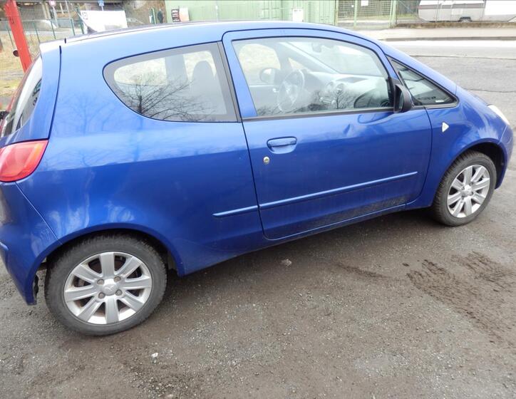 Mitsubishi Colt 3