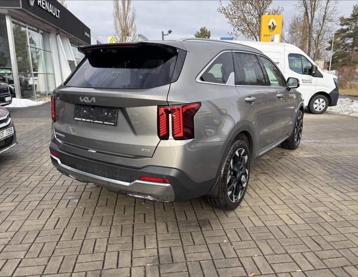 KIA Sorento SUV / Terénní 2,2 l 142 kw