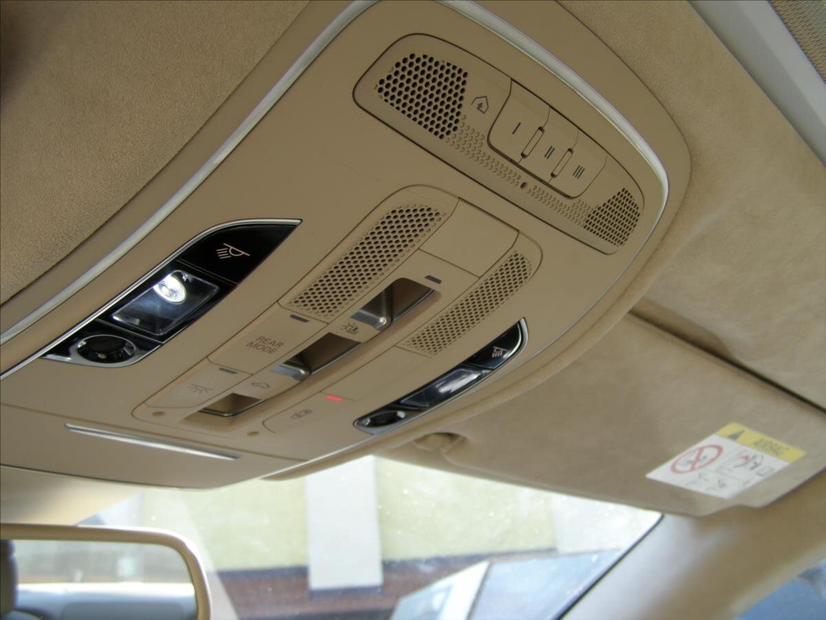 Audi A8 Sedan 6,3 l 368 kw