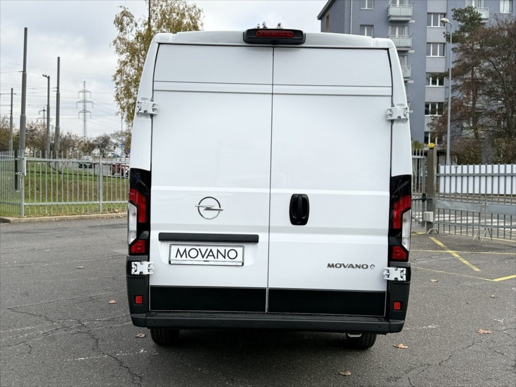 Opel Movano