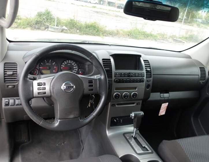 Nissan Navara Pick-up 2,5 l 126 kw