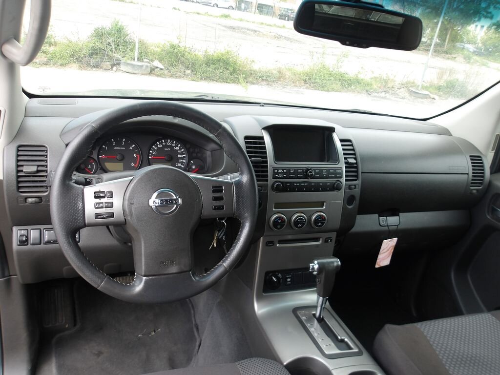 Nissan Navara Pick-up 2,5 l 126 kw