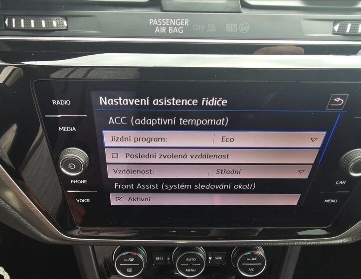 Volkswagen Touran Kombi 2,0 l 110 kw