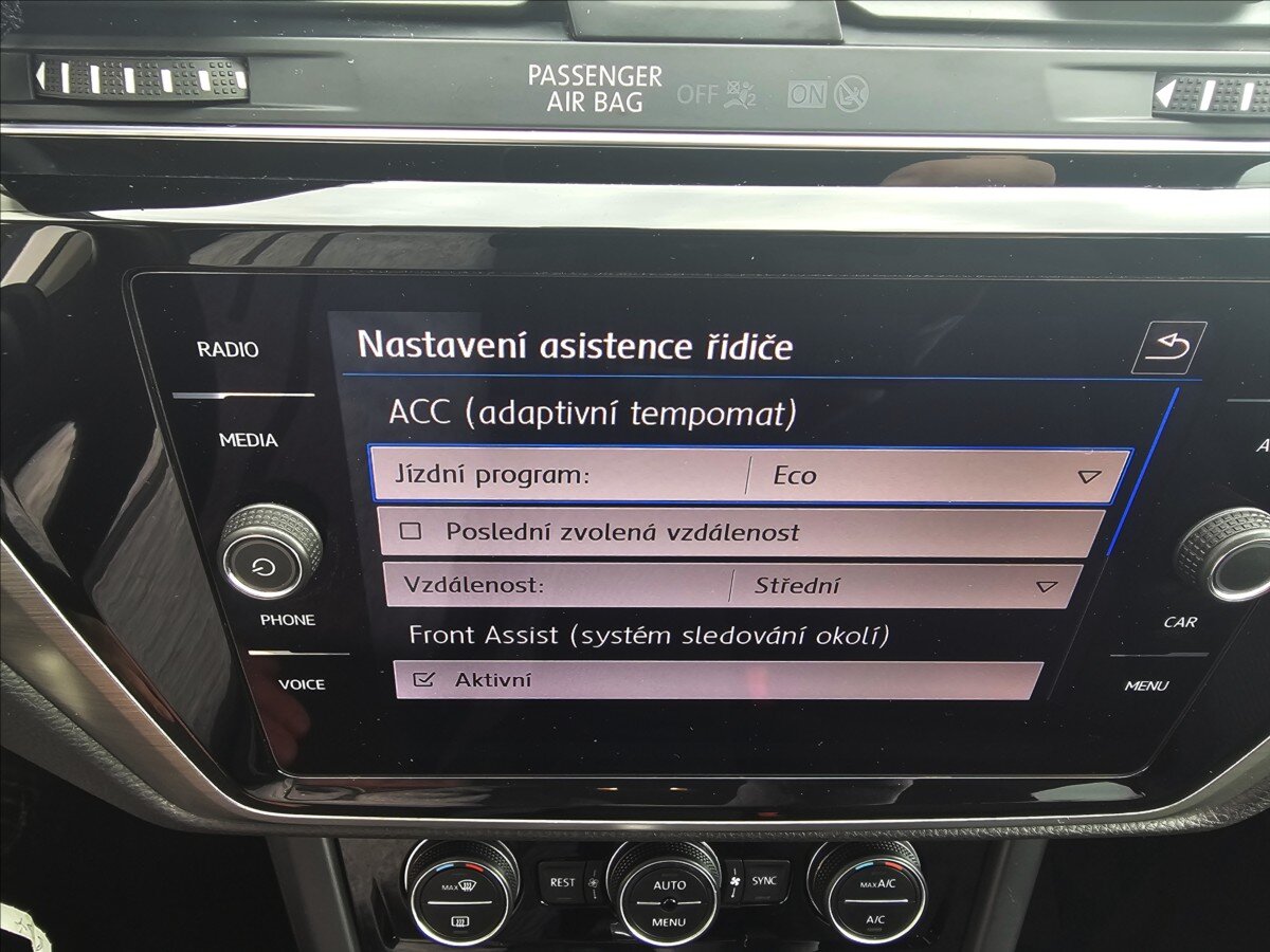 Volkswagen Touran Kombi 2,0 l 110 kw