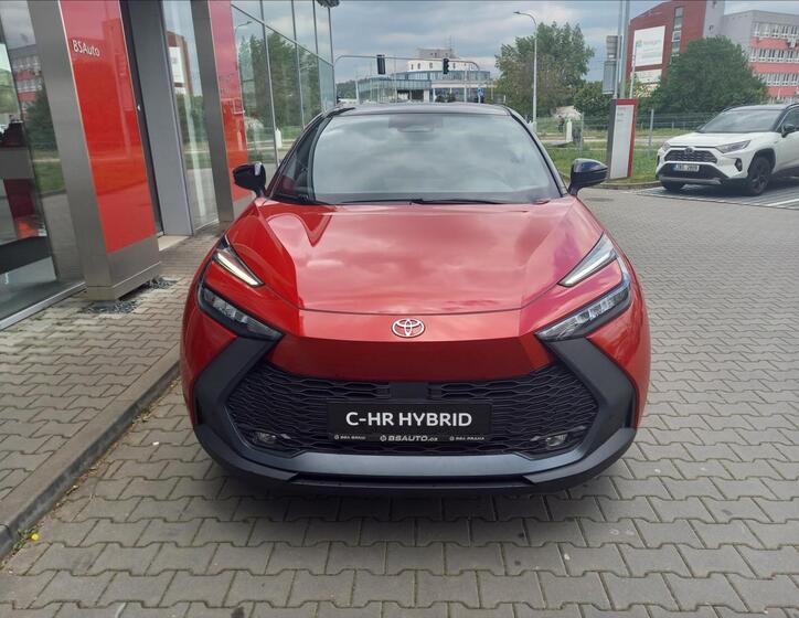 Toyota C-HR 2
