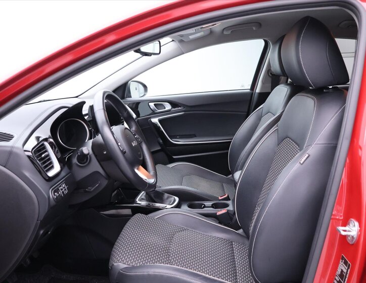 KIA XCeed SUV 1,5 l 117 kw