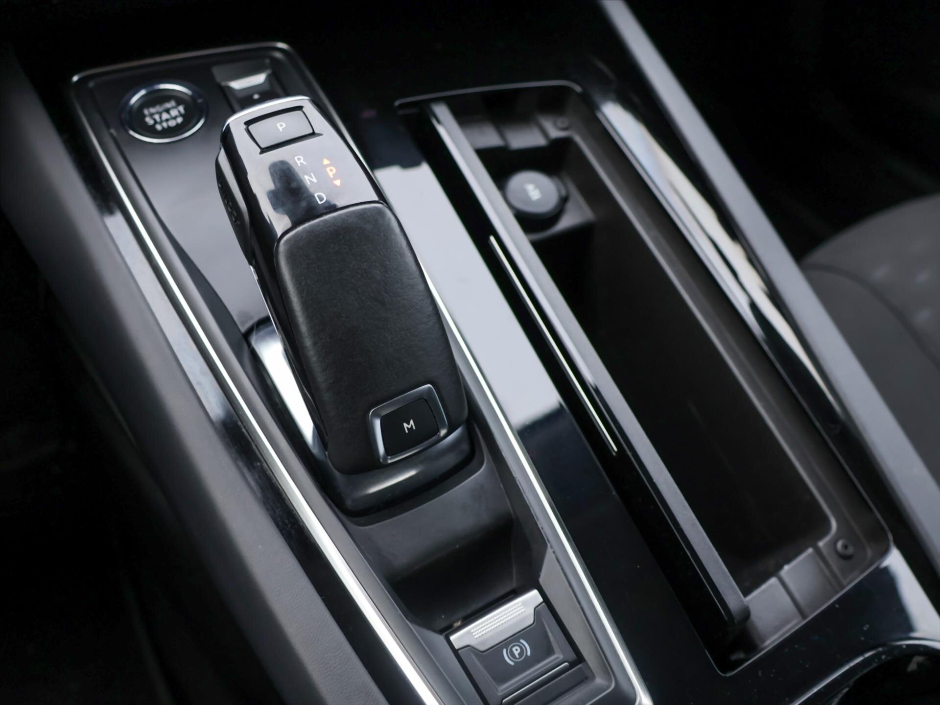 Peugeot 508 Liftback 1,6 l 133 kw