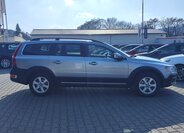 Volvo XC70 Kombi 2,4 l 151 kw