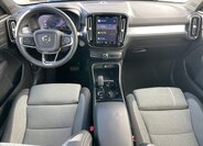Volvo XC40 SUV / Terénní 2,0 l 145 kw