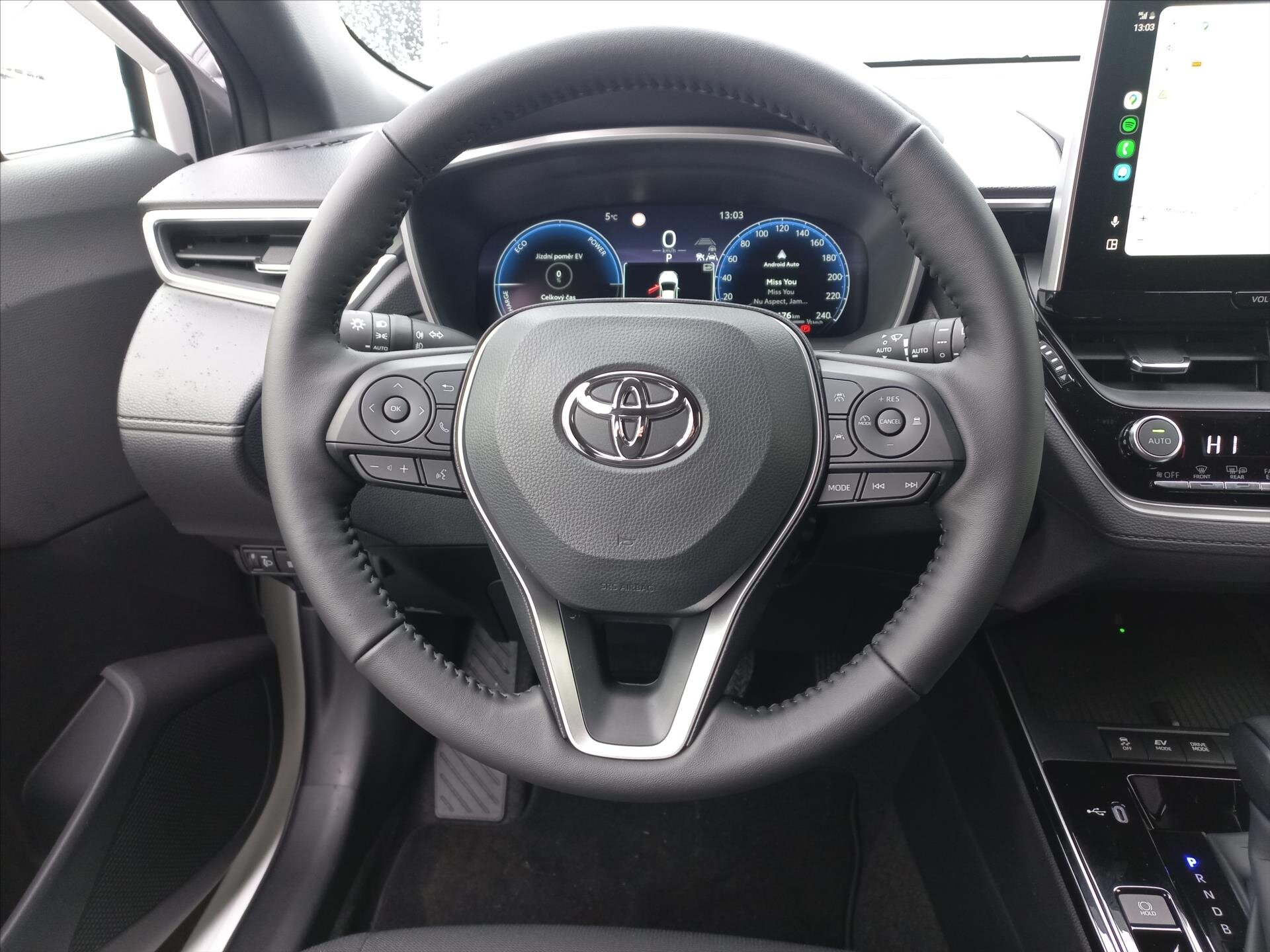 Toyota Corolla Cross CUV 1,8 l 103 kw