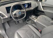 BMW iX 8
