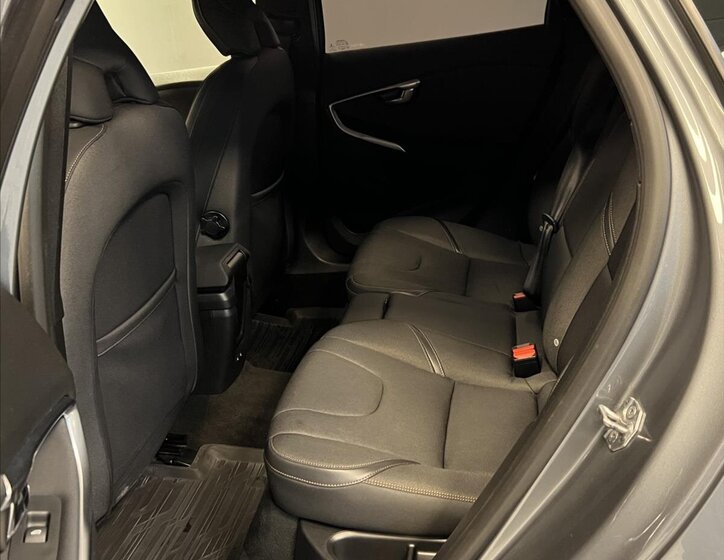 Volvo V40 Kombi 2,0 l 110 kw