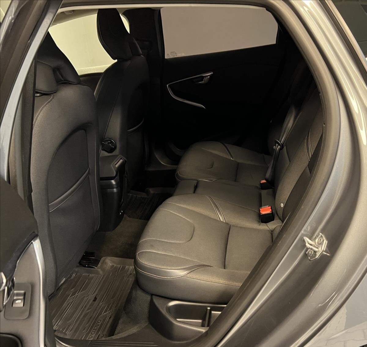 Volvo V40 Kombi 2,0 l 110 kw