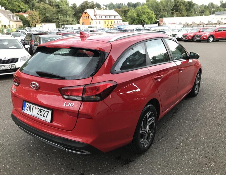 Hyundai i30 Kombi 998,0 88 kw