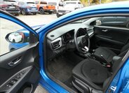 KIA Rio 10