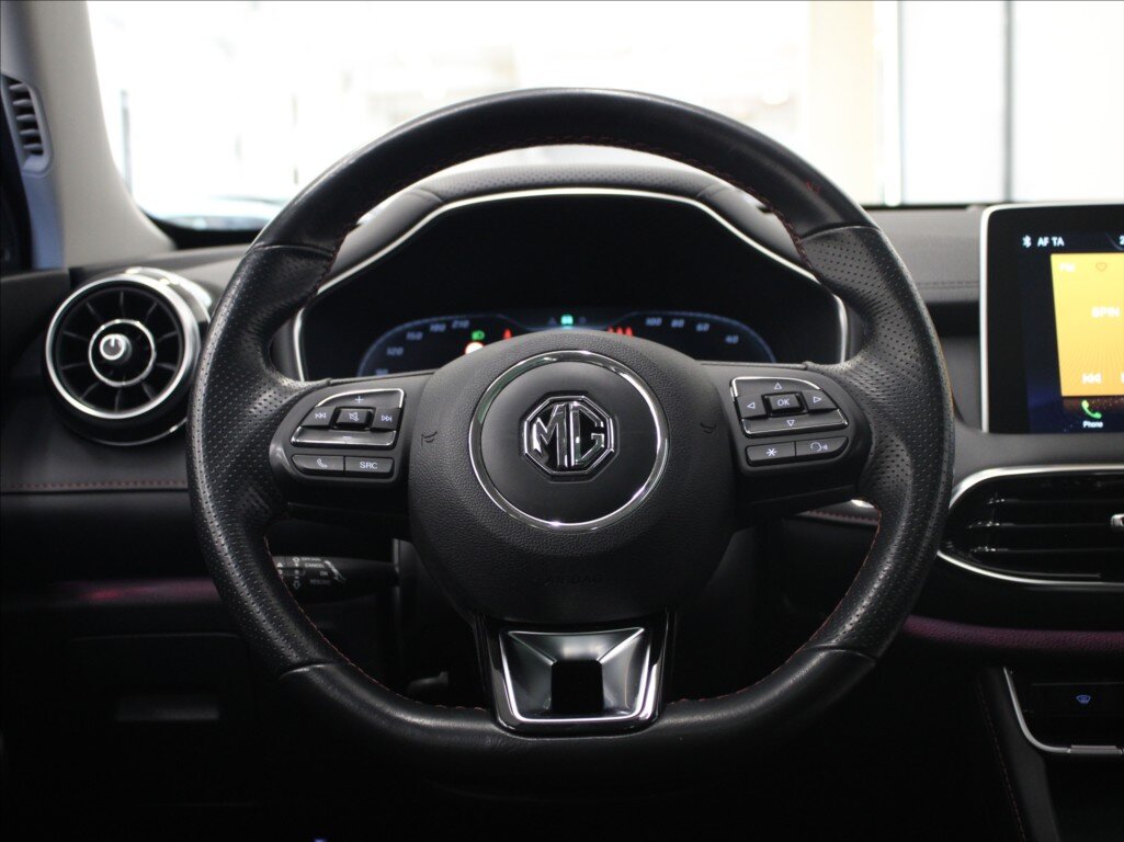 MG EHS SUV / Terénní 1,5 l 190 kw