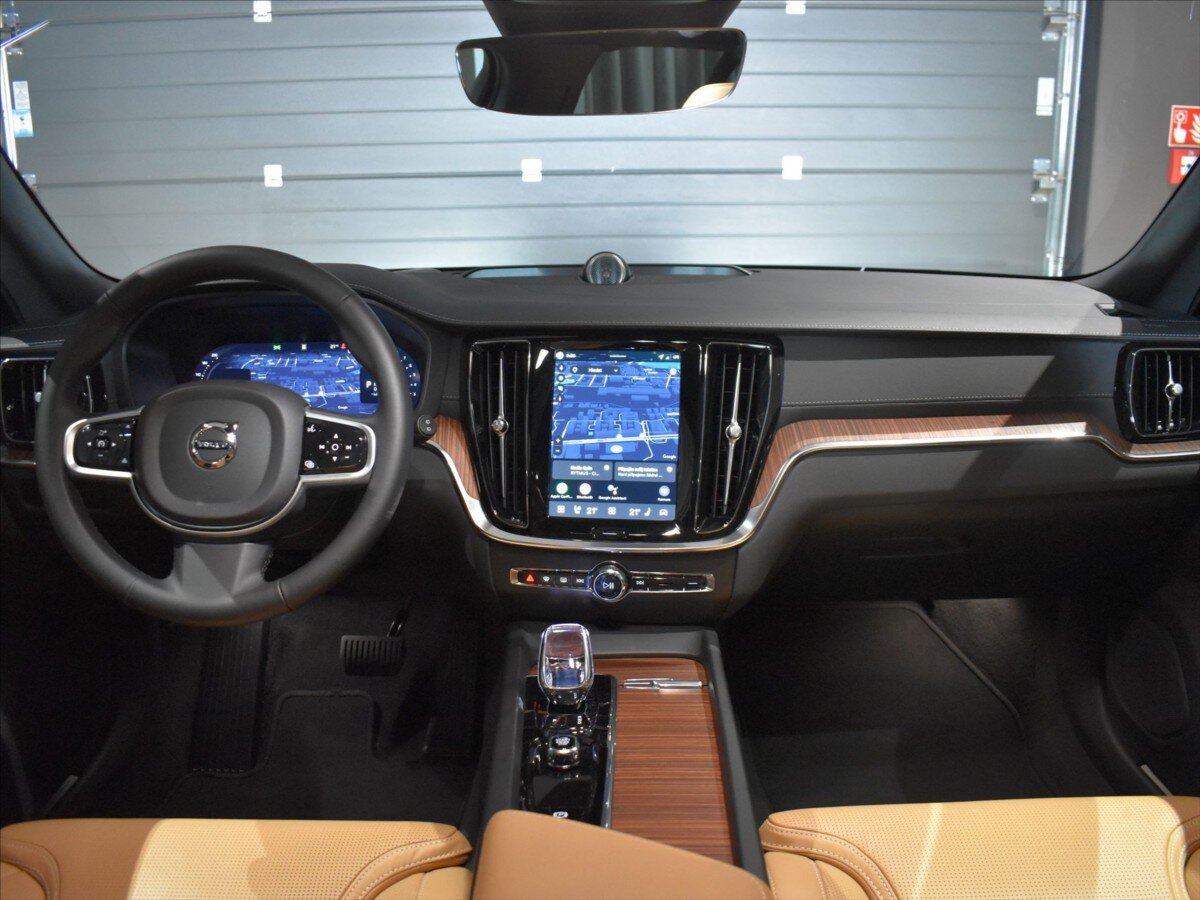 Volvo V60 Kombi 2,0 l 145 kw