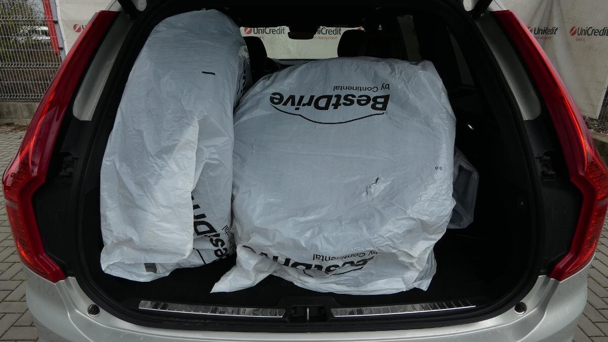 Volvo XC90 SUV / Terénní 2,0 l 220 kw