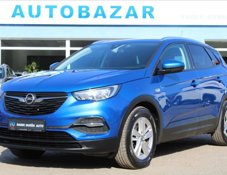 Opel Grandland X SUV / Terénní 1,2 l 96 kw
