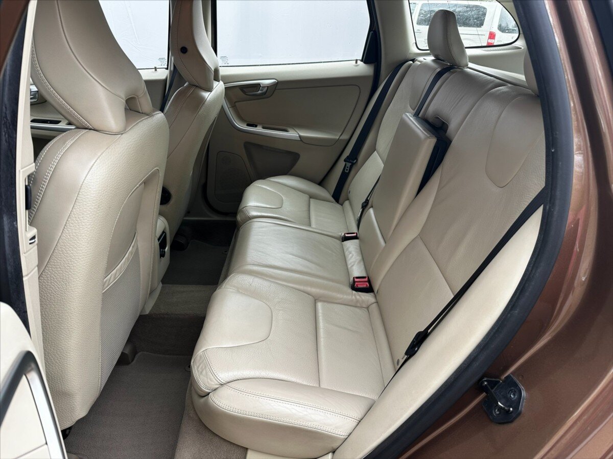 Volvo XC60 SUV / Terénní 2,4 l 136 kw