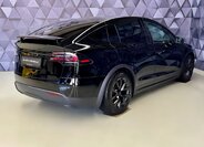 Tesla Model X SUV / Terénní 0,0 493 kw