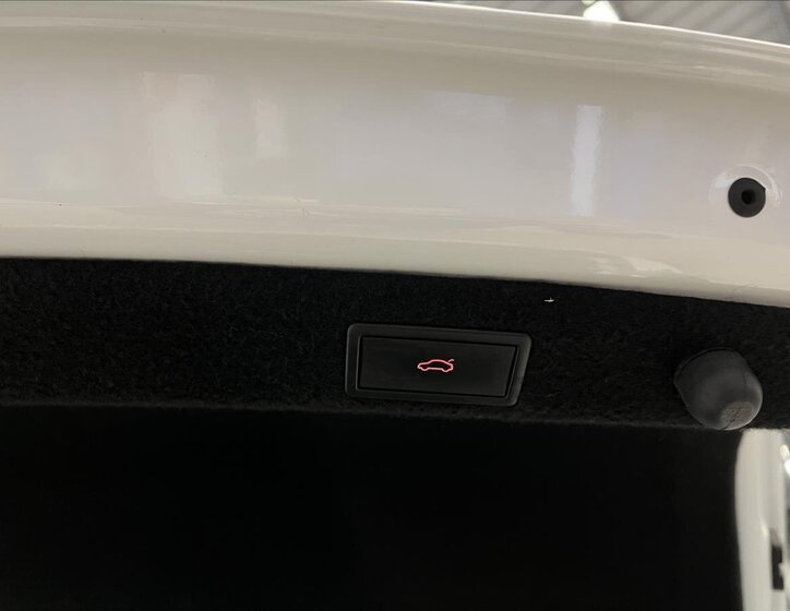 Škoda Superb Liftback 1,4 l 160 kw